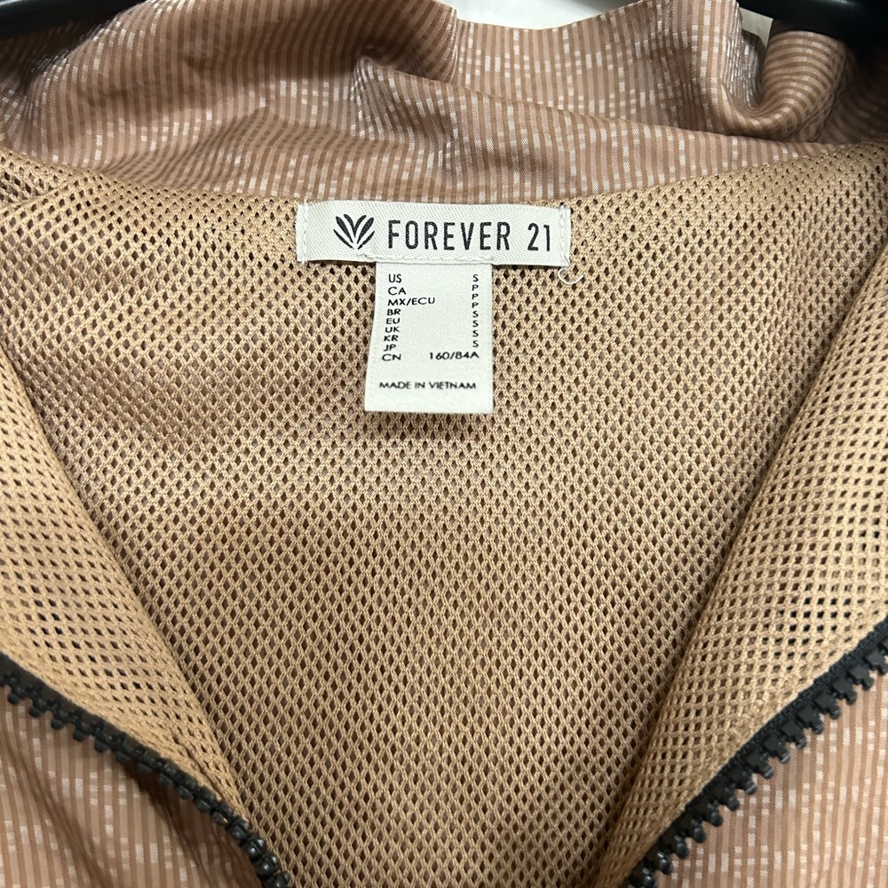 Windbreaker - Picture 2 of 2